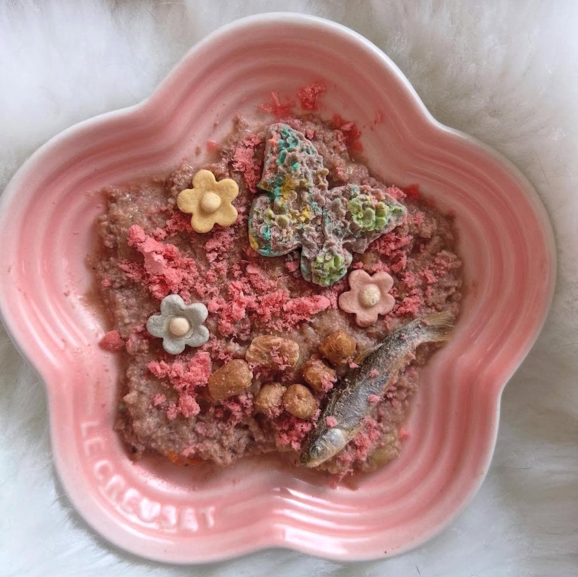 Pastel Button Flower Chicken Pet Treats 20 pcs