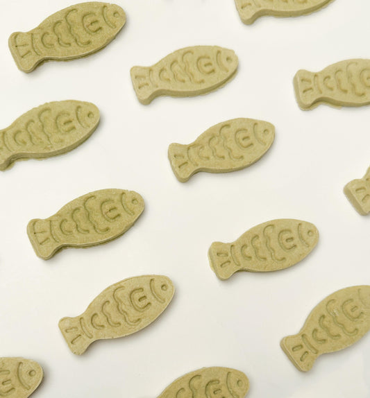 Fish Cat Grass Chicken Pet Treats 10 pcs