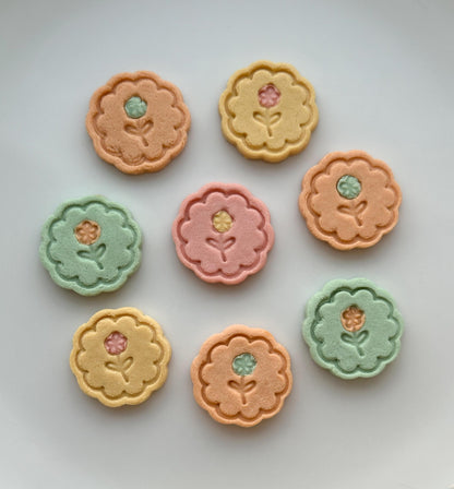 Mini Flower Cookie Pet Treats 8 pcs