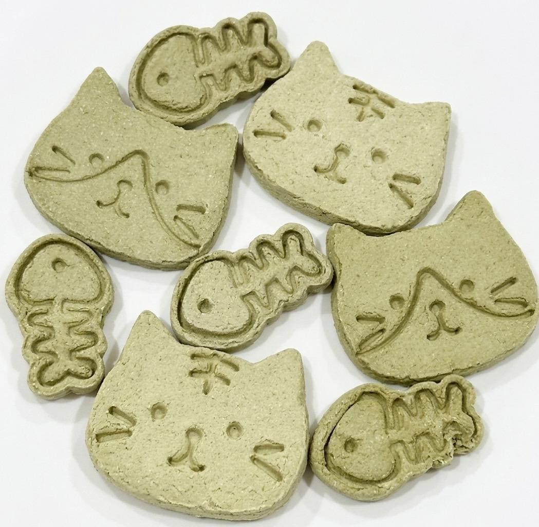 Cat & Fish Cat Grass Chicken Pet Treats 8 pcs