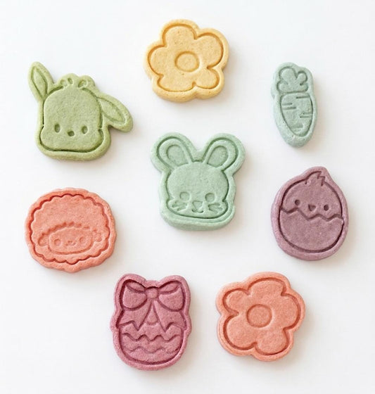 Assorted Easter Character Pet Treats 8pcs